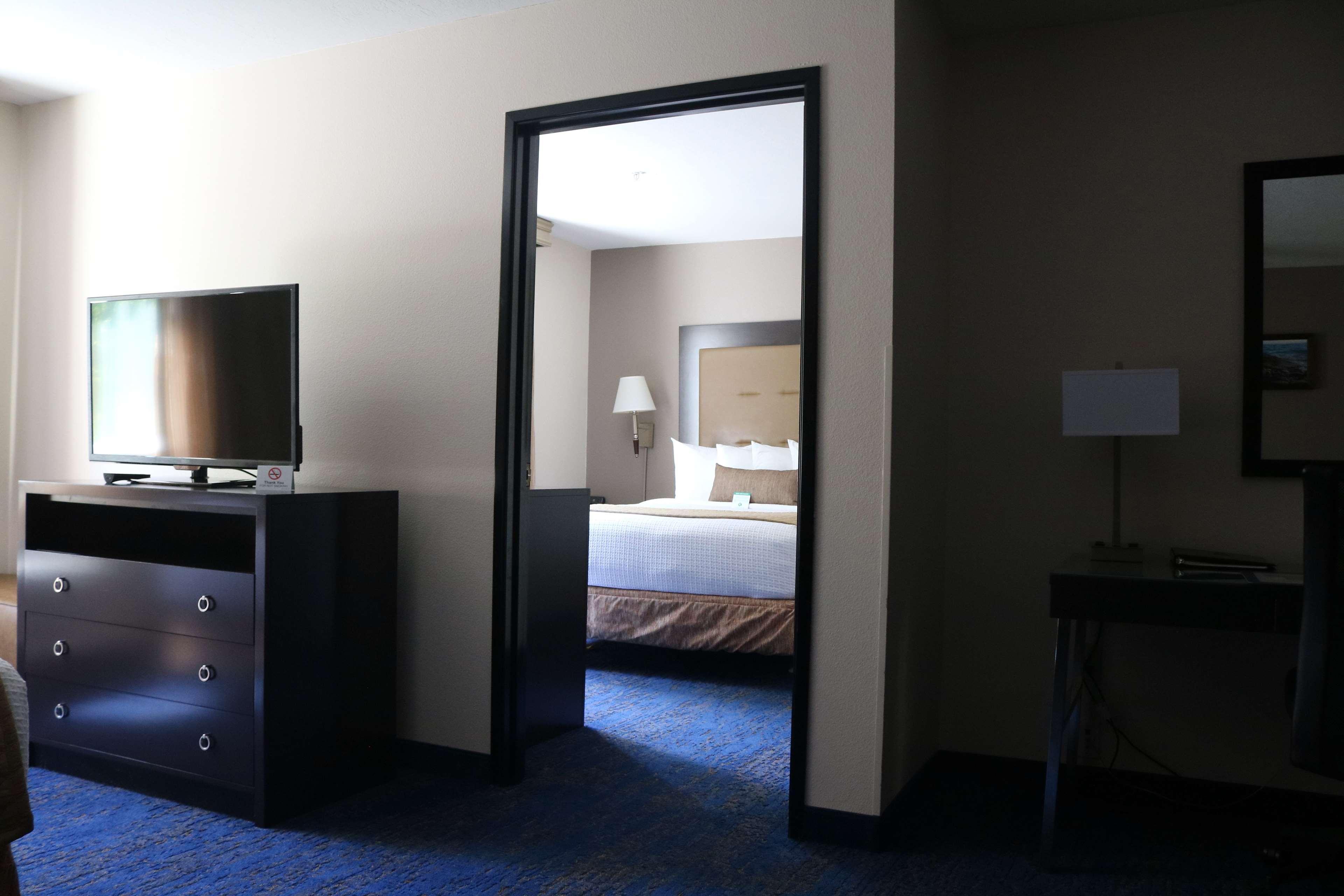 Best Western Plus Executive Hotel & Suites Sulphur Ngoại thất bức ảnh