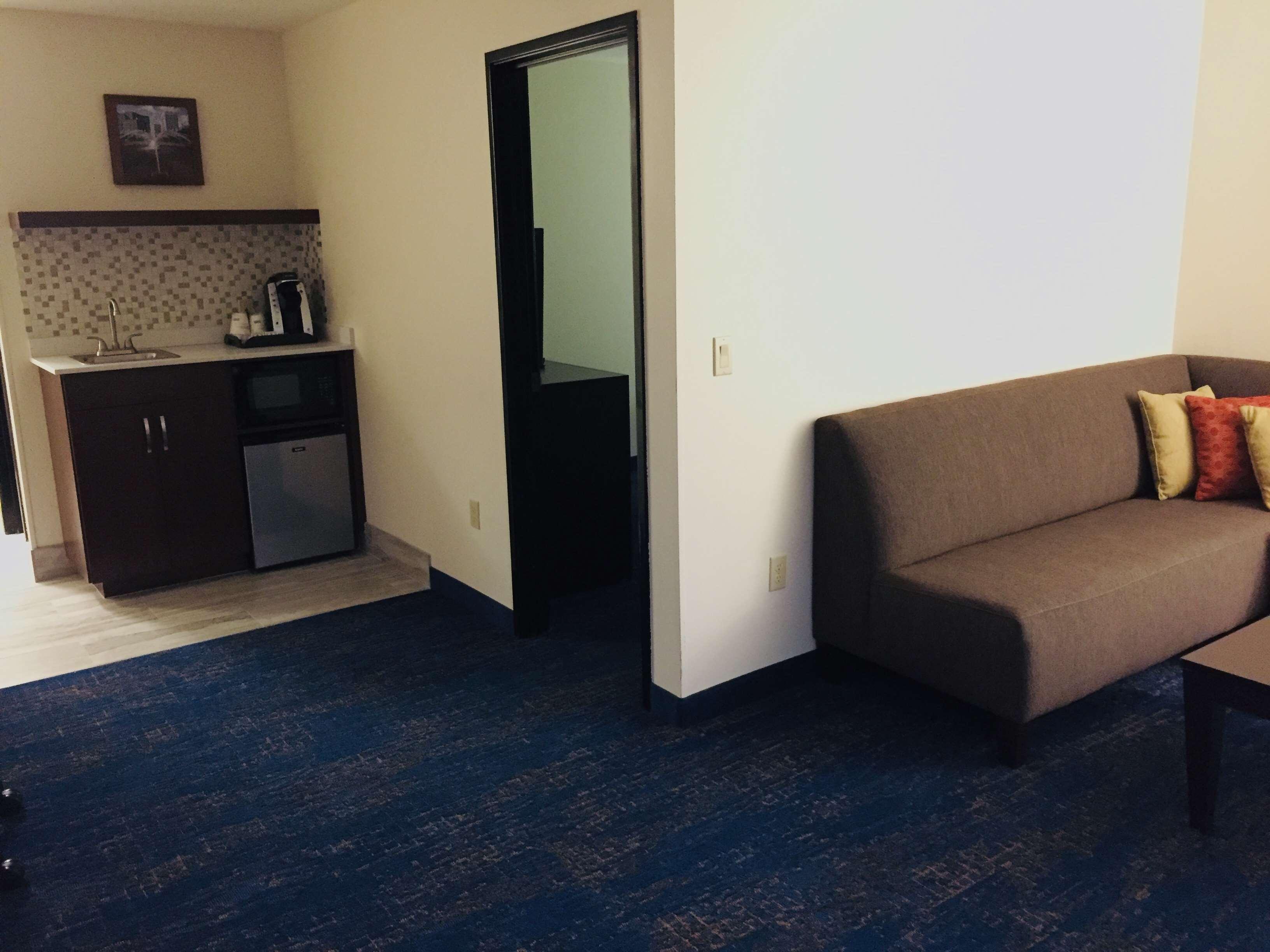 Best Western Plus Executive Hotel & Suites Sulphur Ngoại thất bức ảnh